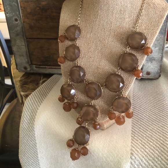 Jewelry - Beautiful Brown Beaded Necklace